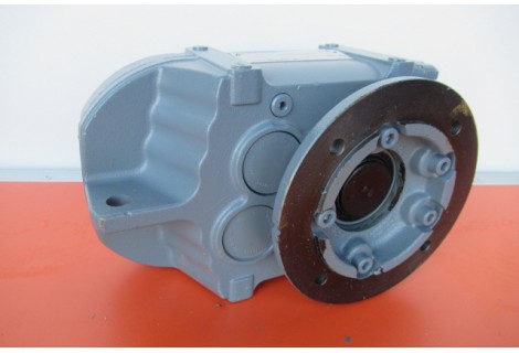 i 17 SEW Eurodrive FAF37/A  Asmaat 30 mm, 1:17,03 . Unused.